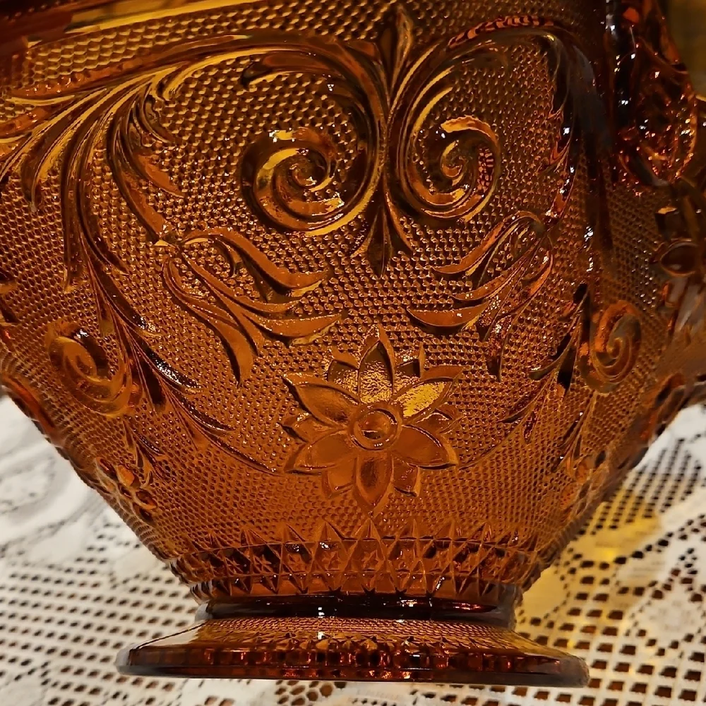 Stunning Lg Vintage Amber Tiara Sandwich Pattern Large Glass Basket, UV Reactive